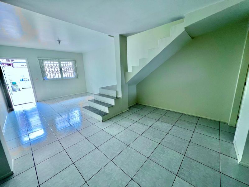 Sobrado 2 quartos  no bairro UNIVERSITÁRIO em LAGES