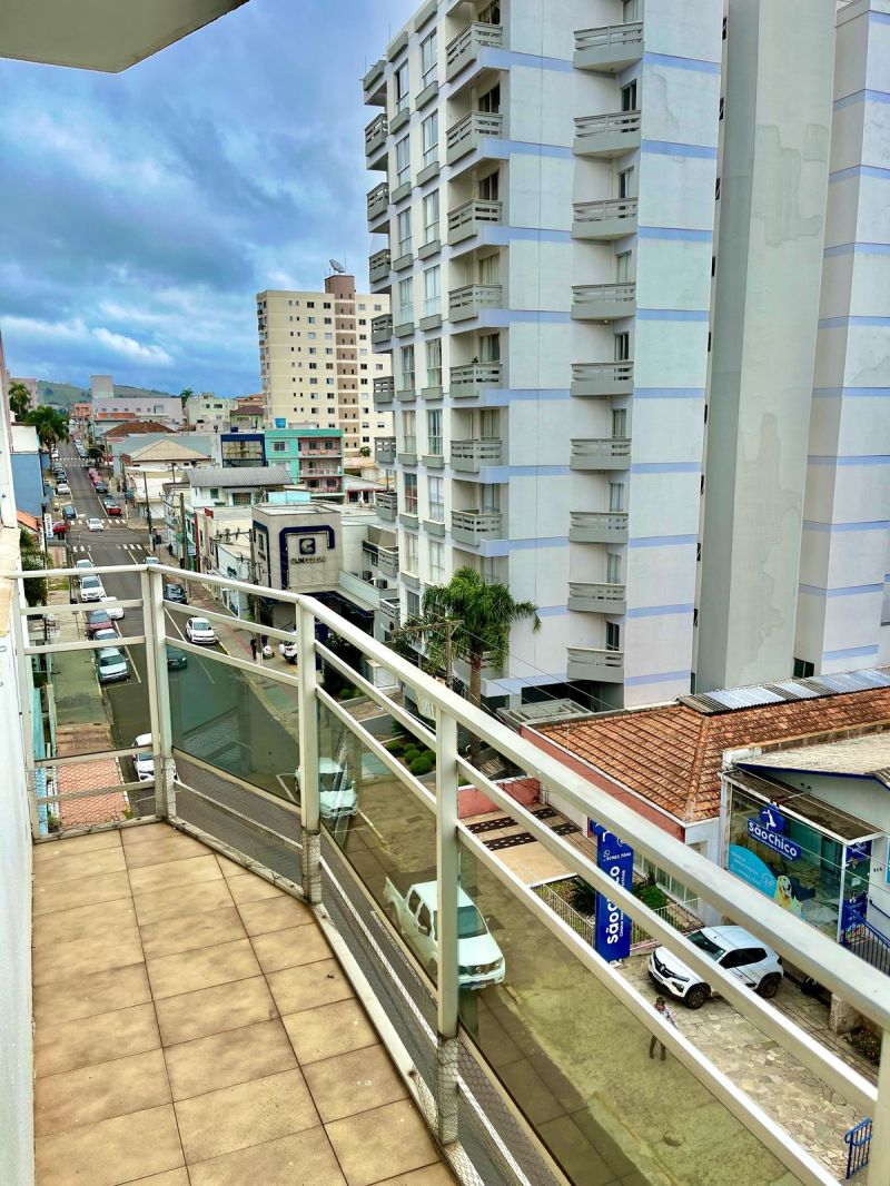 Apto 3 quartos  no bairro CENTRO em LAGES