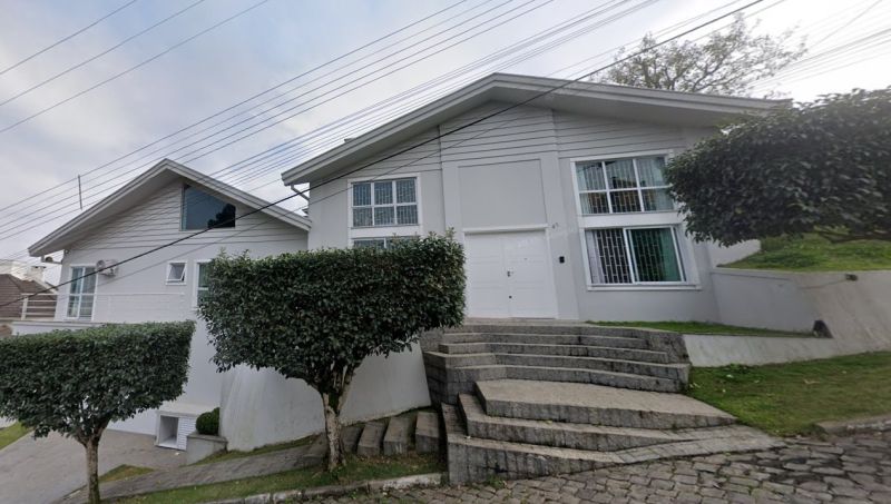 Casa 3 quartos  no bairro GUADALUPE em LAGES