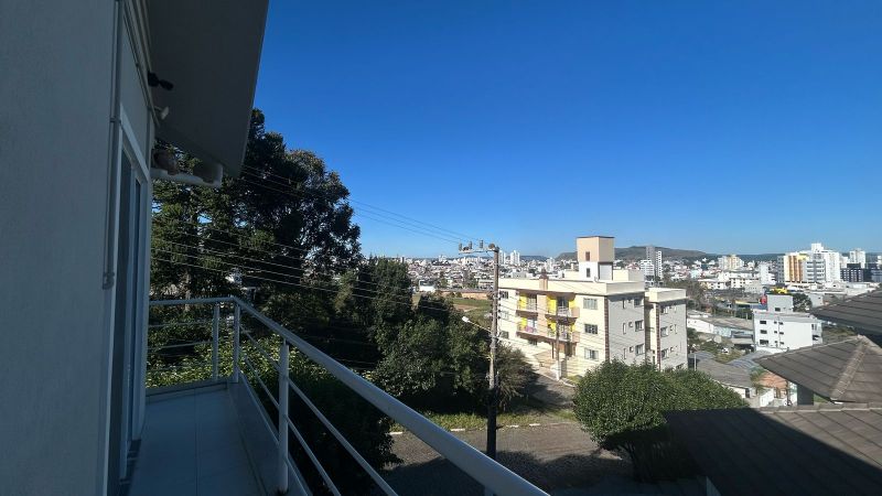 Casa 3 quartos  no bairro GUADALUPE em LAGES