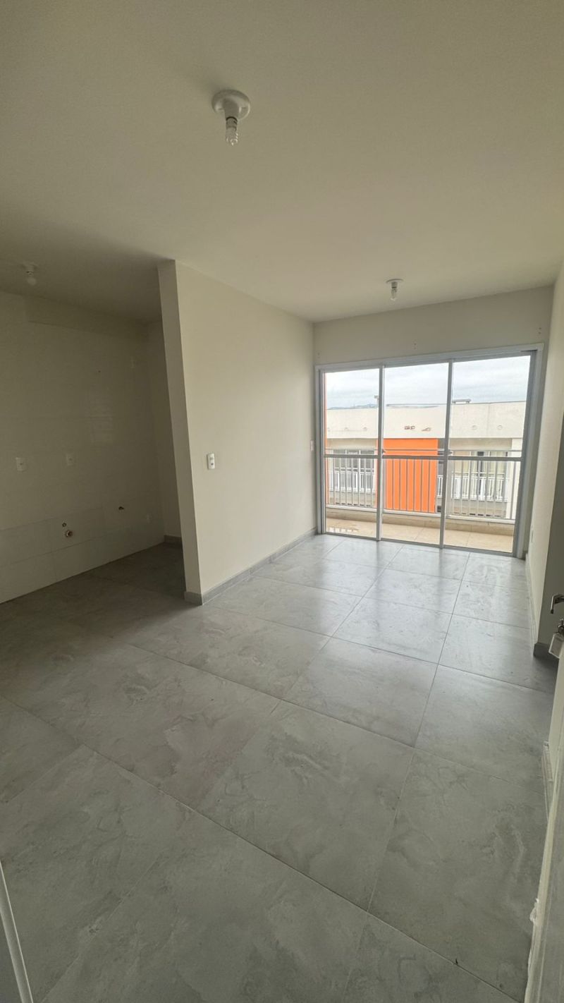 Apto 2 quartos  no bairro MARIA LUIZA em LAGES