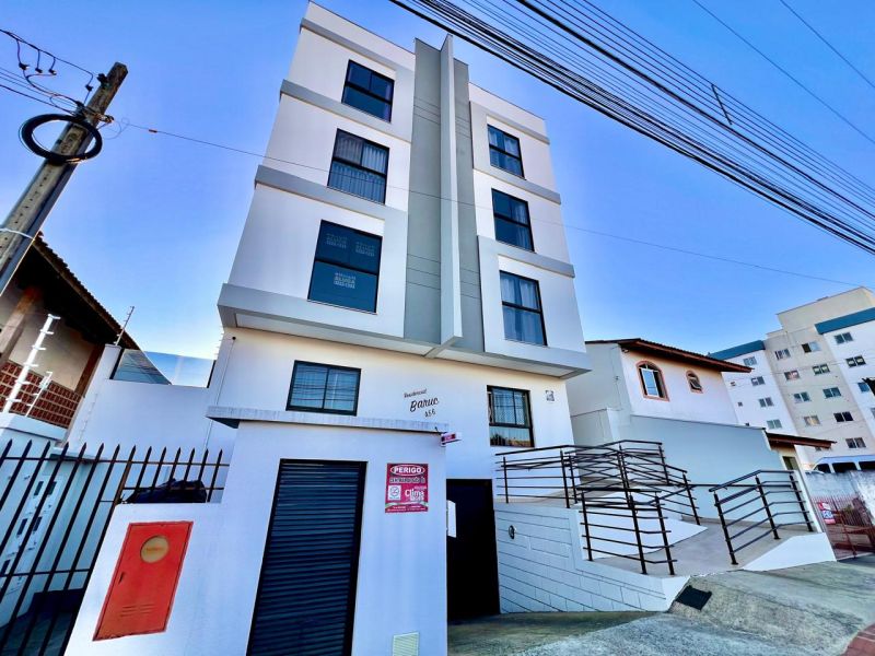 Apto 2 quartos  no bairro UNIVERSITÁRIO em LAGES