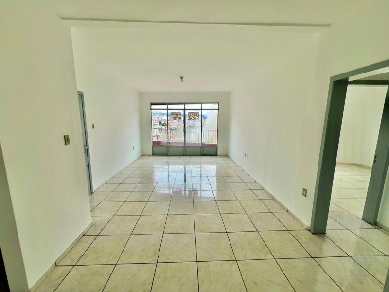 Apto 3 quartos  no bairro COPACABANA em LAGES