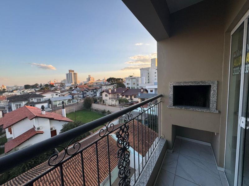 Apto 2 quartos  no bairro CORAL em LAGES