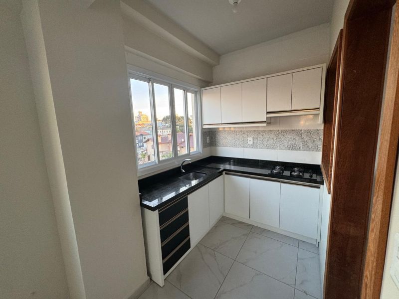 Apto 2 quartos  no bairro CORAL em LAGES