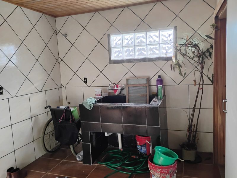 Casa 4 quartos  no bairro PETRÓPOLIS em LAGES