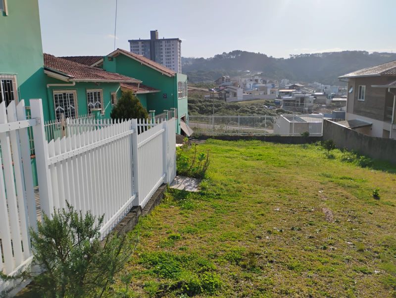 Casa 4 quartos  no bairro PETRÓPOLIS em LAGES