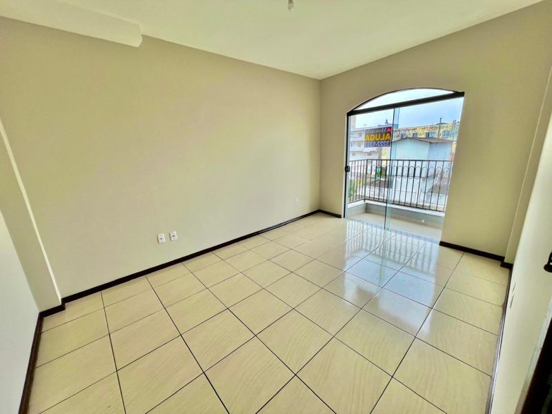 Apto 2 quartos  no bairro CORAL em LAGES