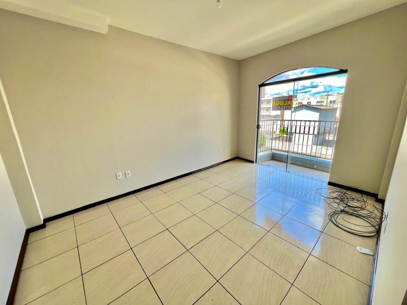 Apto 2 quartos  no bairro CORAL em LAGES