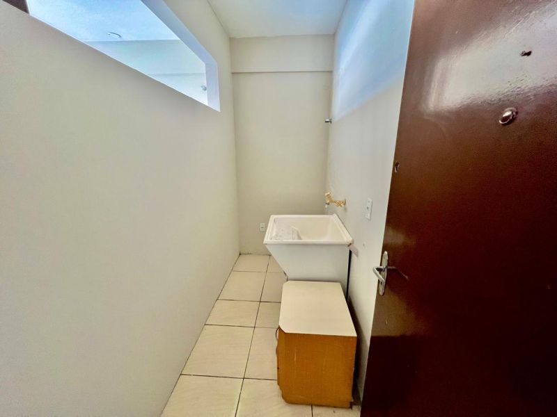 Apto 2 quartos  no bairro CORAL em LAGES