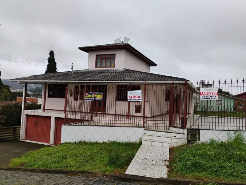 Casa 4 quartos  no bairro COPACABANA em LAGES