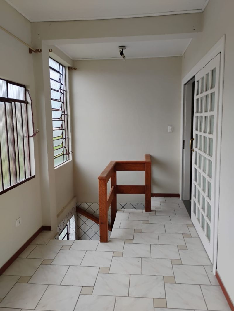 Casa 4 quartos  no bairro COPACABANA em LAGES