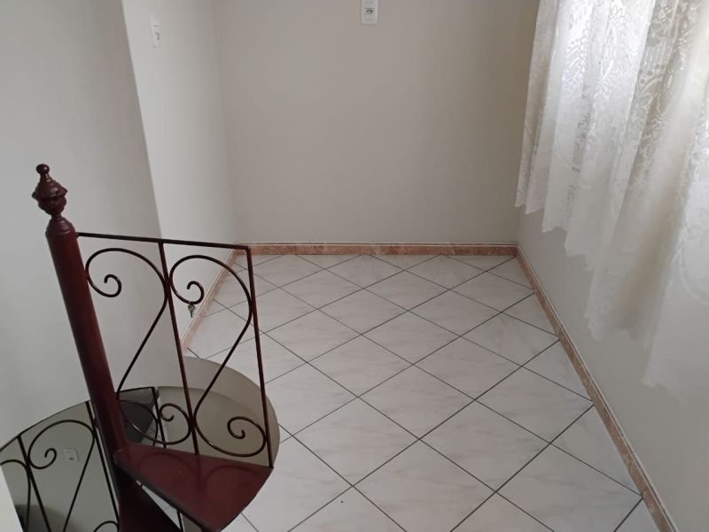 Casa 4 quartos  no bairro COPACABANA em LAGES