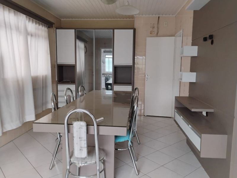 Casa 4 quartos  no bairro COPACABANA em LAGES