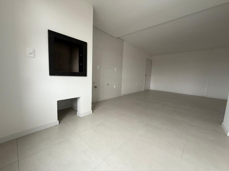 Apto 2 quartos  no bairro CORAL em LAGES