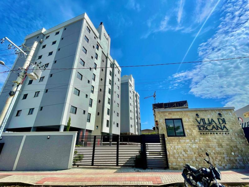 Apto 2 quartos  no bairro CORAL em LAGES
