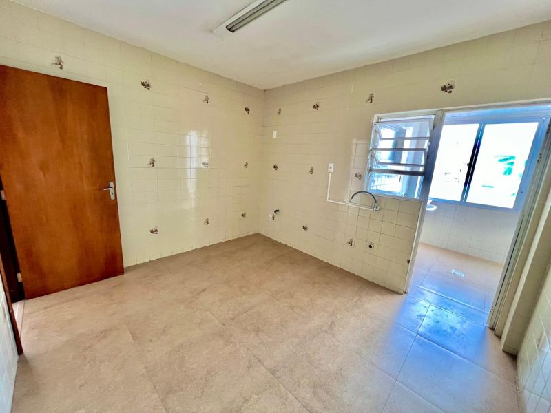 Apto 3 quartos  no bairro CENTRO em LAGES