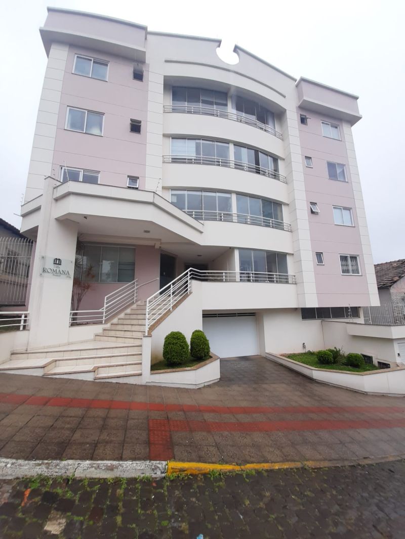 Apto 2 quartos  no bairro CENTRO em LAGES