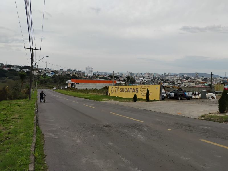Barracão no bairro ÁREA INDUSTRIAL em LAGES