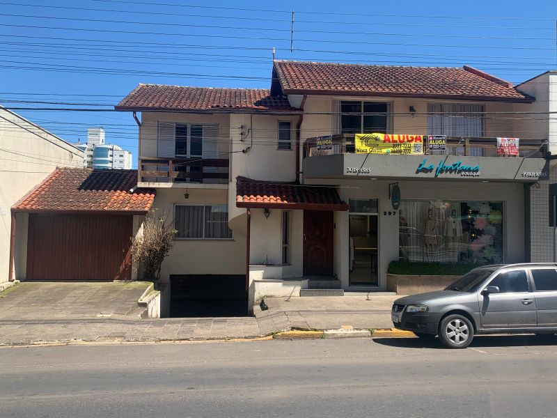 Casa 2 quartos  no bairro CORAL em LAGES