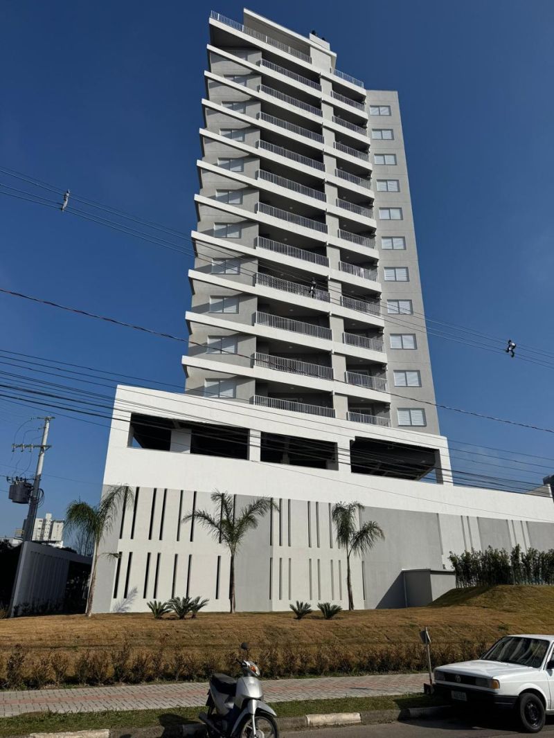 Apto 2 quartos  no bairro CENTRO em LAGES
