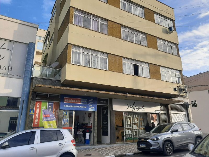 Apto 3 quartos  no bairro CENTRO em LAGES