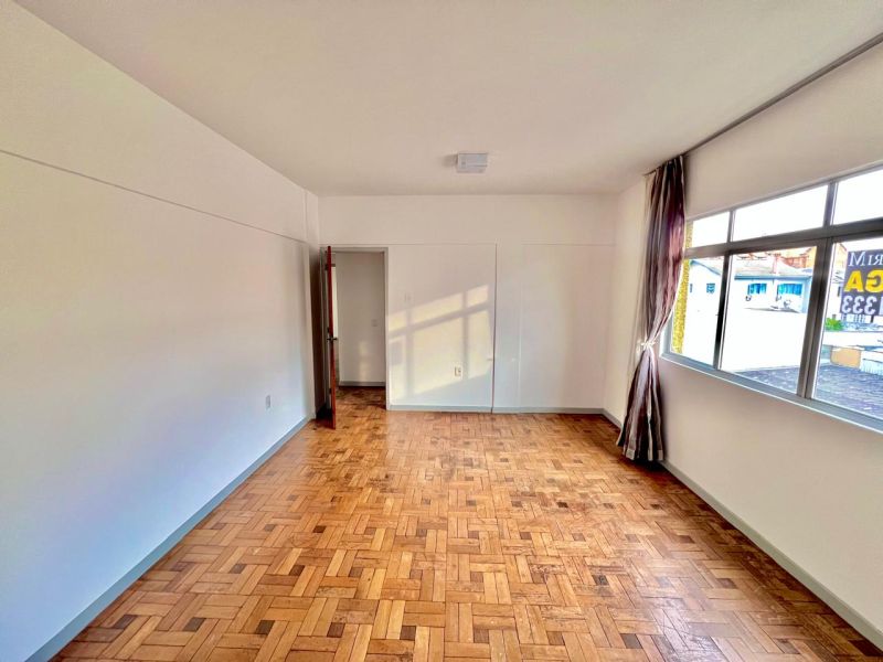 Apto 3 quartos  no bairro CENTRO em LAGES