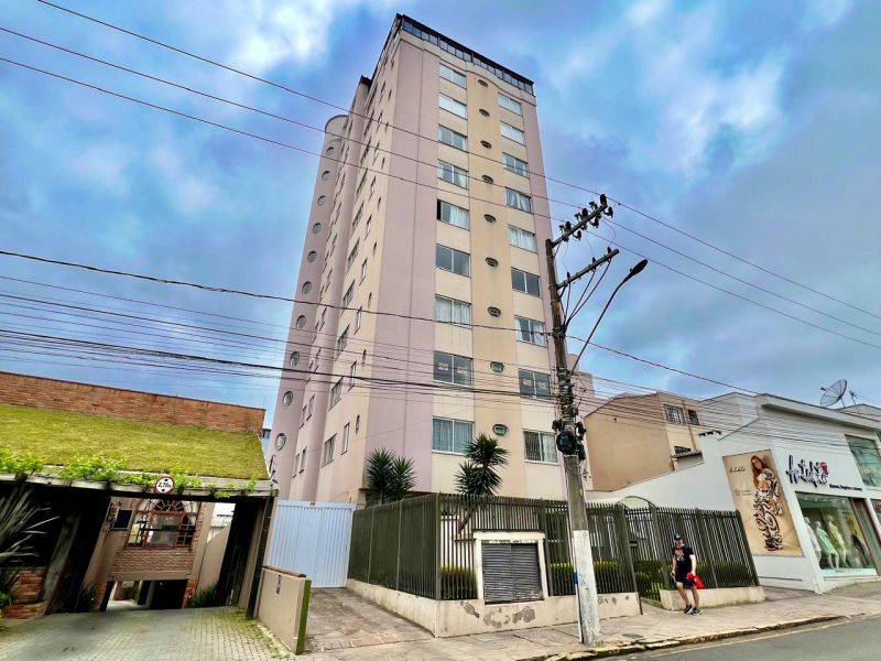 Apto 3 quartos  no bairro CENTRO em LAGES