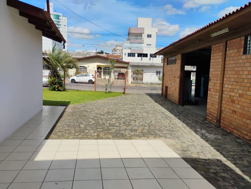Casa 3 quartos  no bairro SAGRADO CORAÇÃO DE JESUS em LAGES