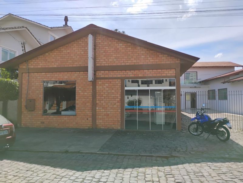 Barracão no bairro SAGRADO CORAÇÃO DE JESUS em LAGES