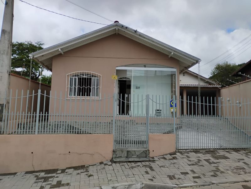 Casa 3 quartos  no bairro VILA NOVA em LAGES