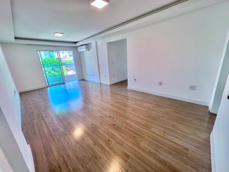 Apto 3 quartos  no bairro CENTRO em LAGES