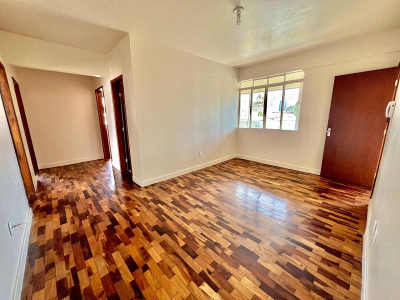 Apto 3 quartos  no bairro CENTRO em LAGES