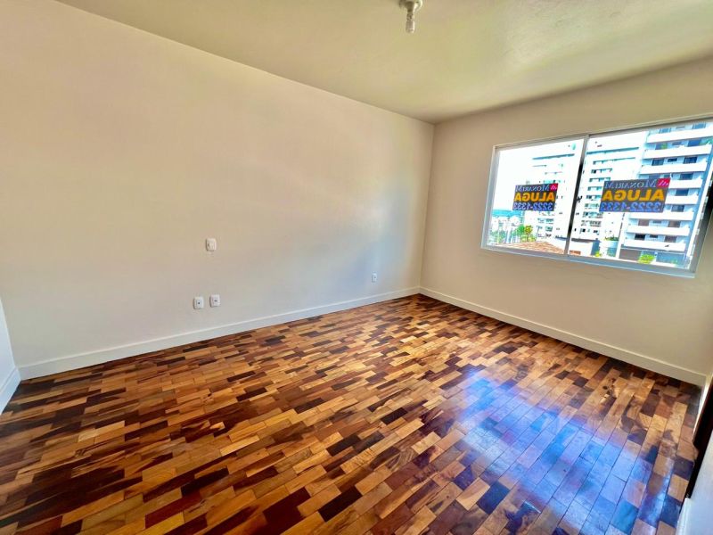 Apto 3 quartos  no bairro CENTRO em LAGES