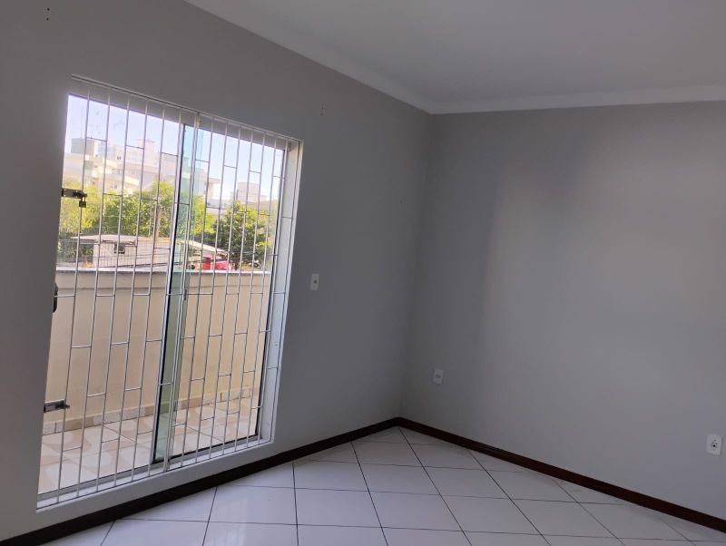 Apto 2 quartos  no bairro CORAL em LAGES