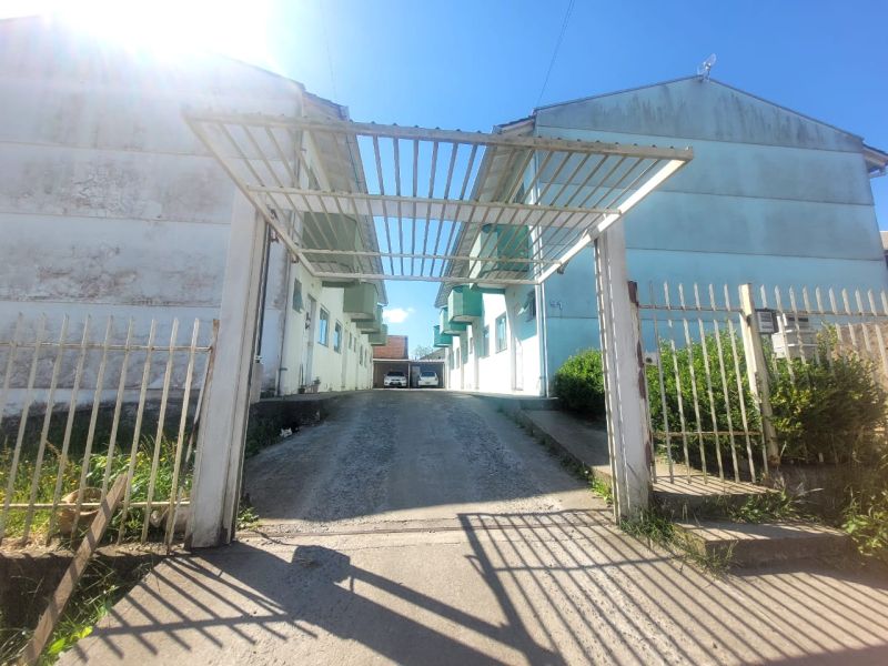 Sobrado 2 quartos  no bairro GUARUJÁ em LAGES