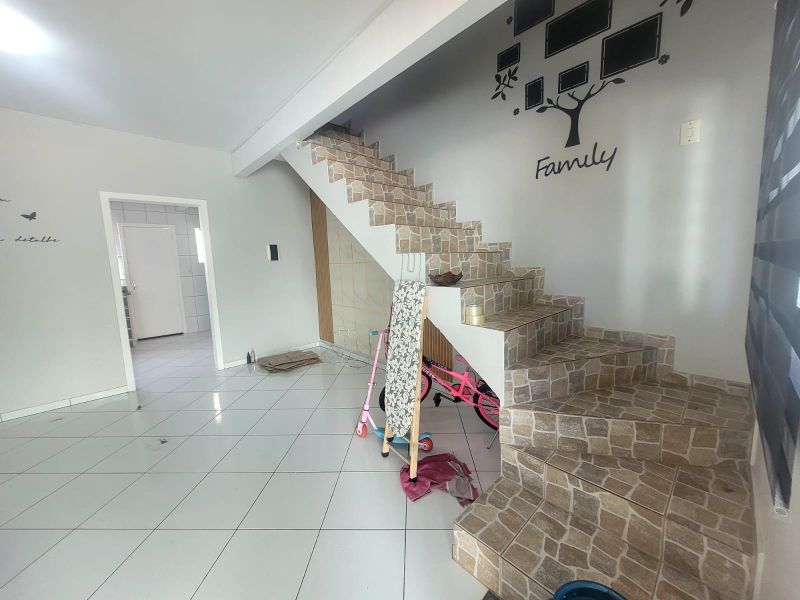 Sobrado 2 quartos  no bairro GUARUJÁ em LAGES