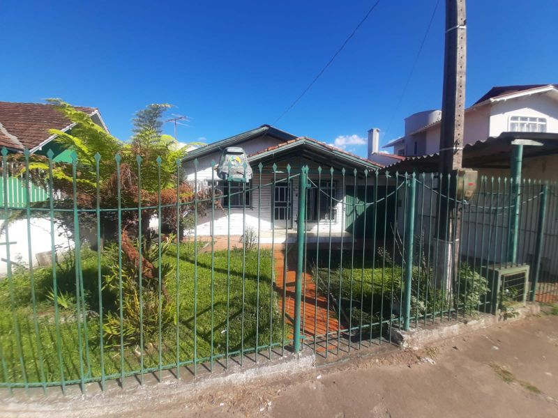 Casa 5 quartos  no bairro CORAL em LAGES