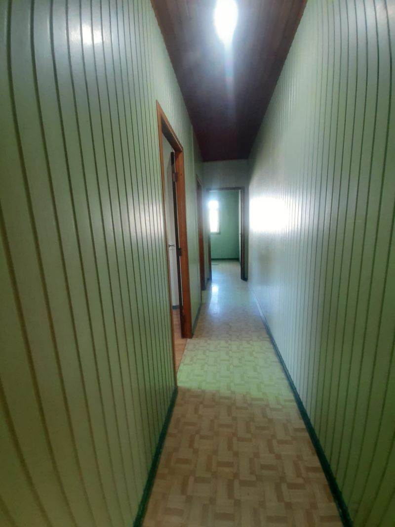 Casa 5 quartos  no bairro CORAL em LAGES