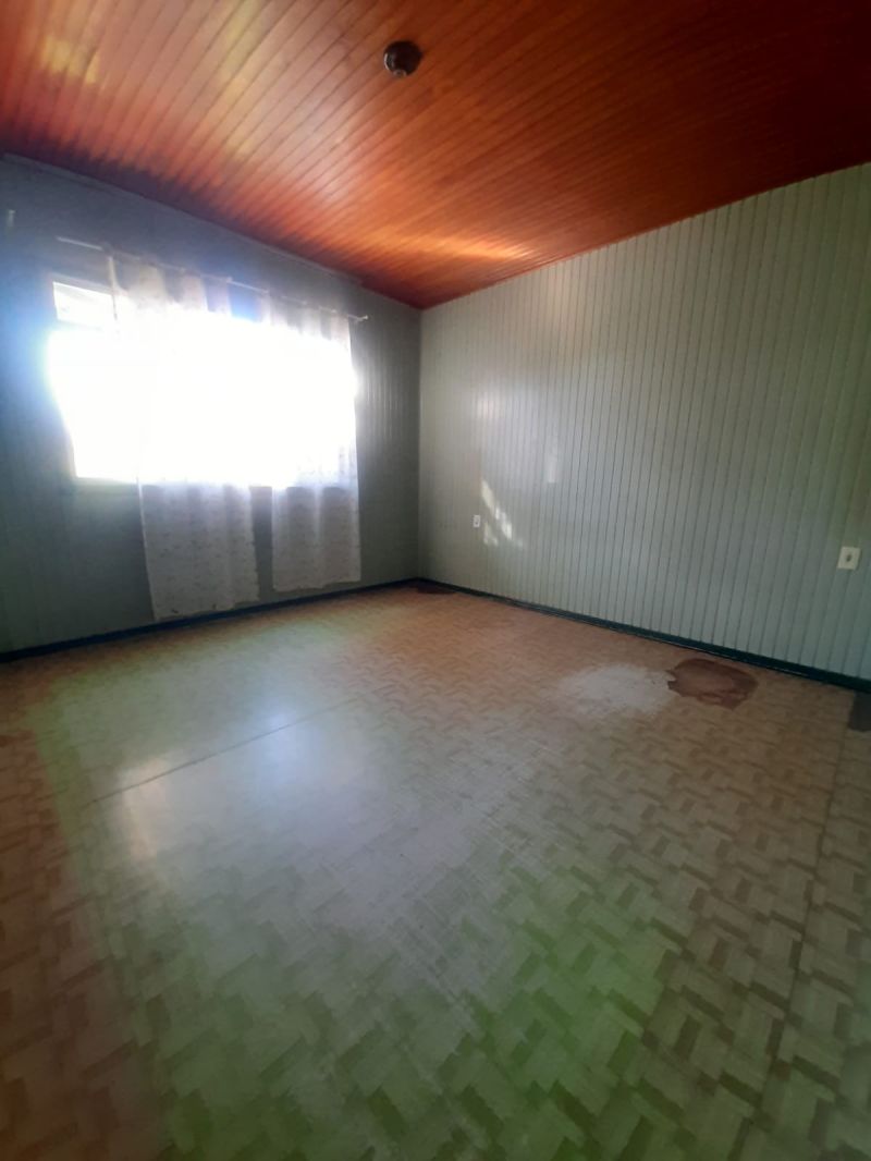 Casa 5 quartos  no bairro CORAL em LAGES