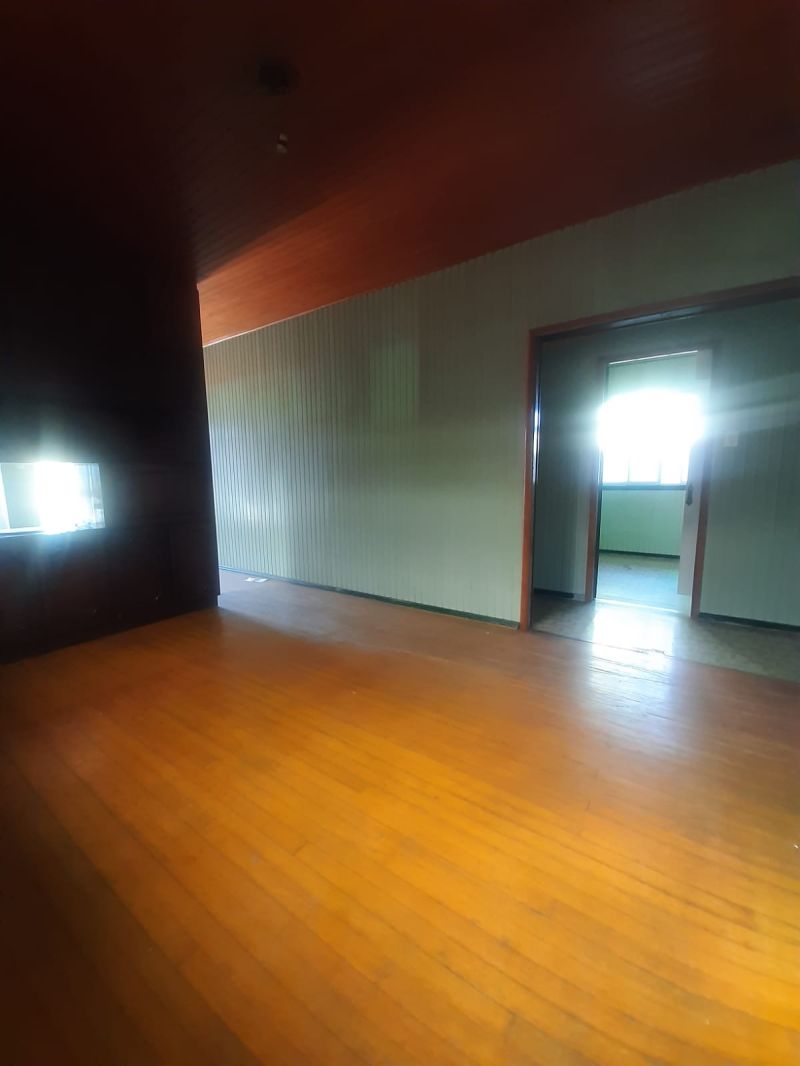 Casa 5 quartos  no bairro CORAL em LAGES