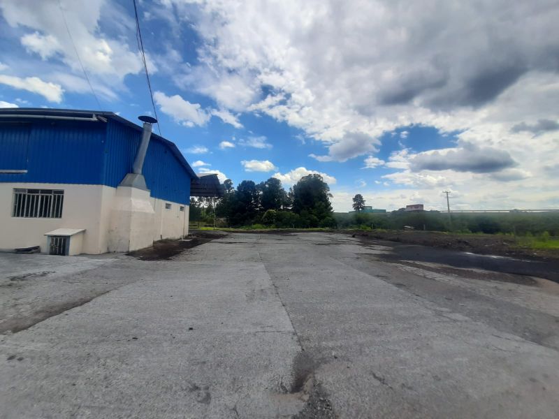 Barracão no bairro JARDIM DAS CAMÉLIAS em LAGES