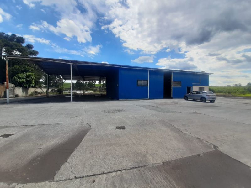 Barracão no bairro JARDIM DAS CAMÉLIAS em LAGES