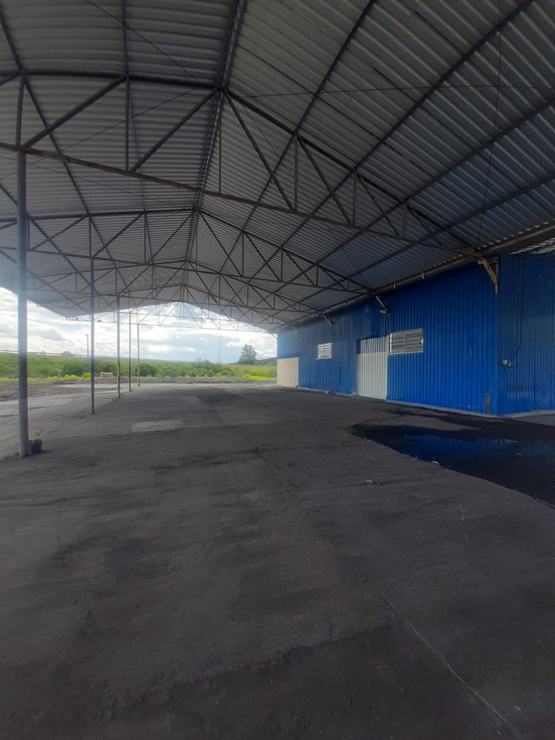 Barracão no bairro JARDIM DAS CAMÉLIAS em LAGES