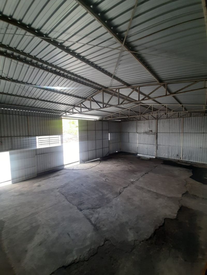 Barracão no bairro JARDIM DAS CAMÉLIAS em LAGES