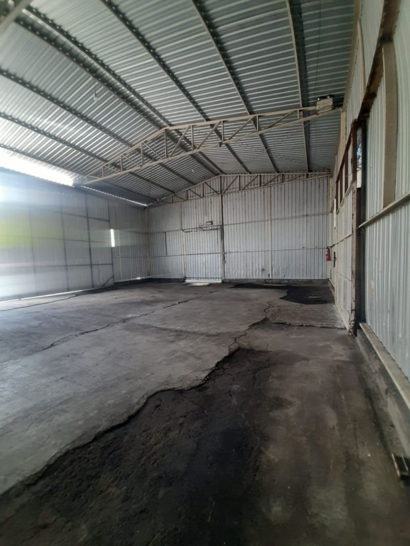 Barracão no bairro JARDIM DAS CAMÉLIAS em LAGES