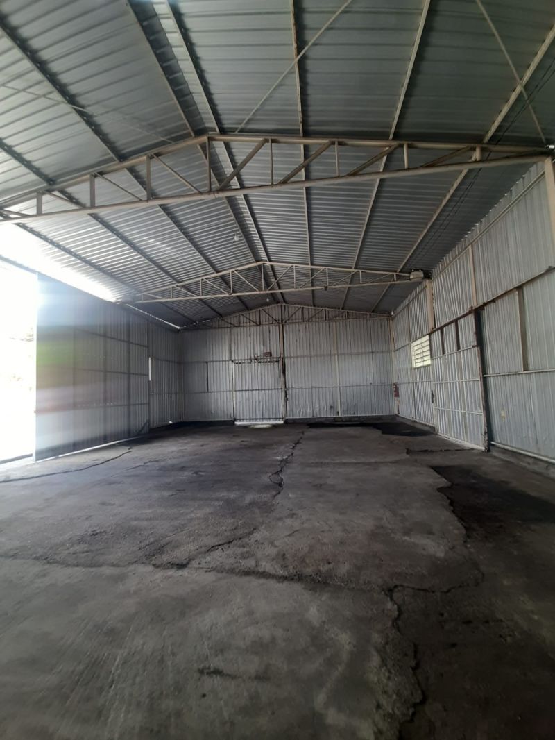 Barracão no bairro JARDIM DAS CAMÉLIAS em LAGES