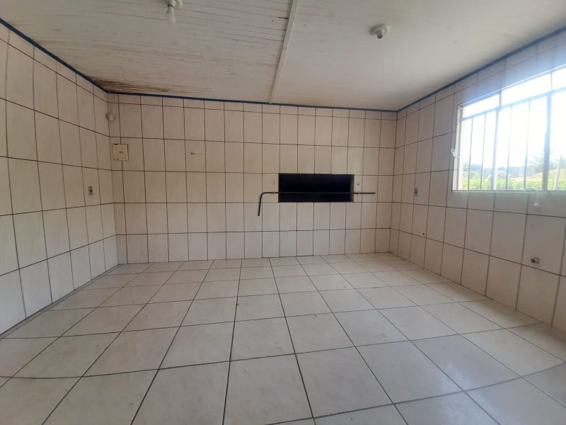 Barracão no bairro JARDIM DAS CAMÉLIAS em LAGES