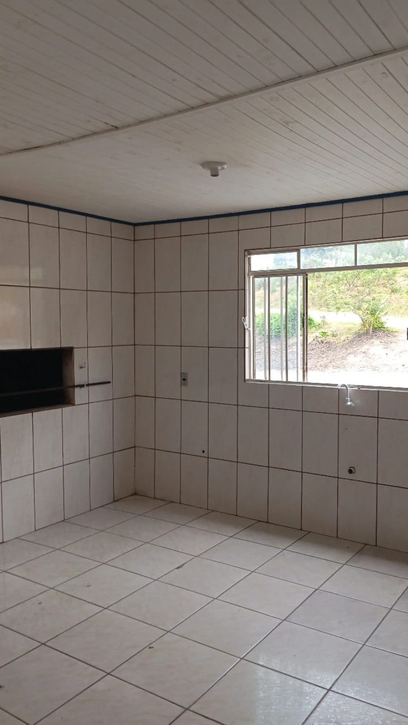 Barracão no bairro JARDIM DAS CAMÉLIAS em LAGES