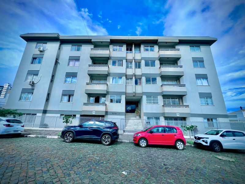 Apto 2 quartos  no bairro CENTRO em LAGES